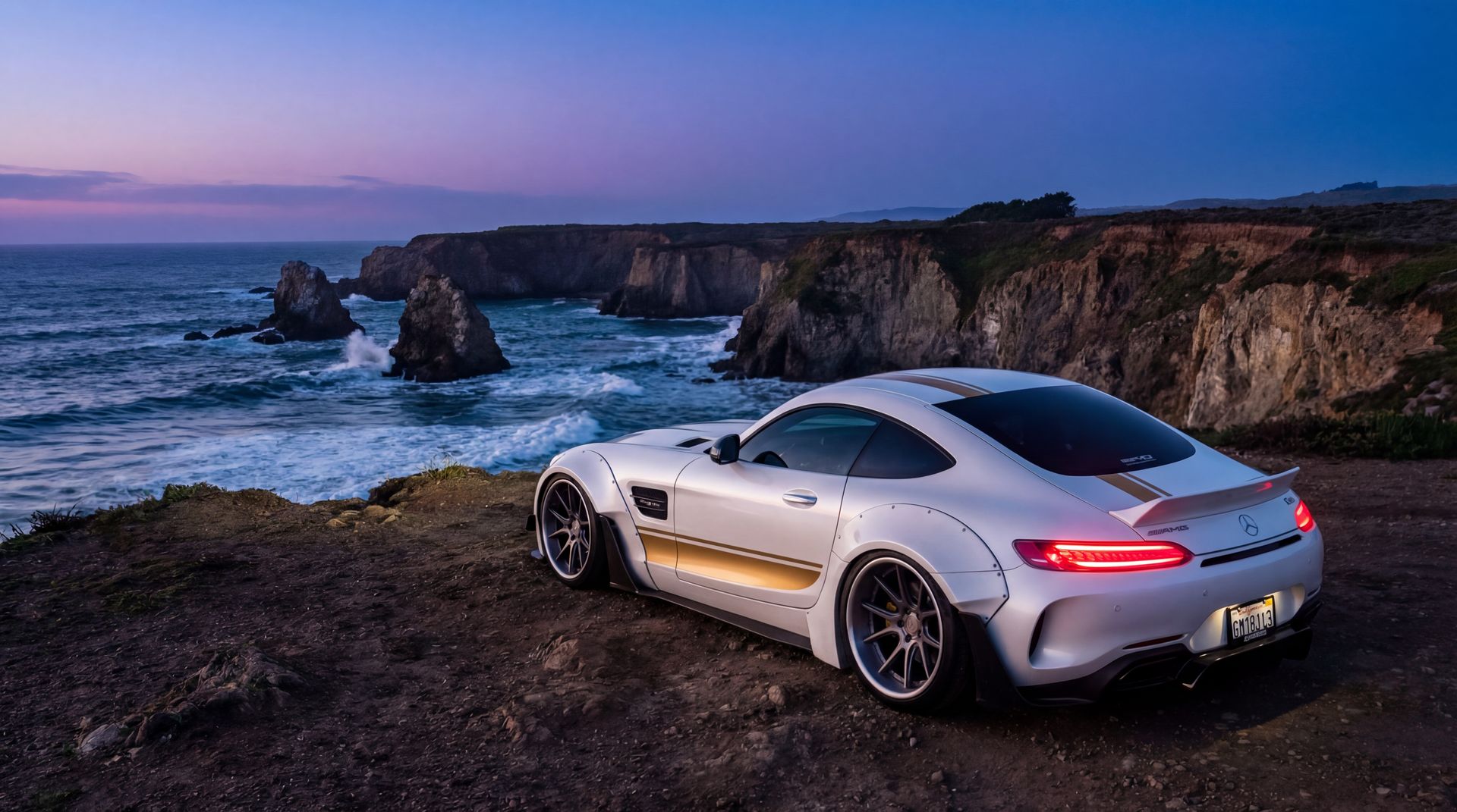 小欣奈跑车视频：奔驰AMG GT海岸线自驾改装视频分享